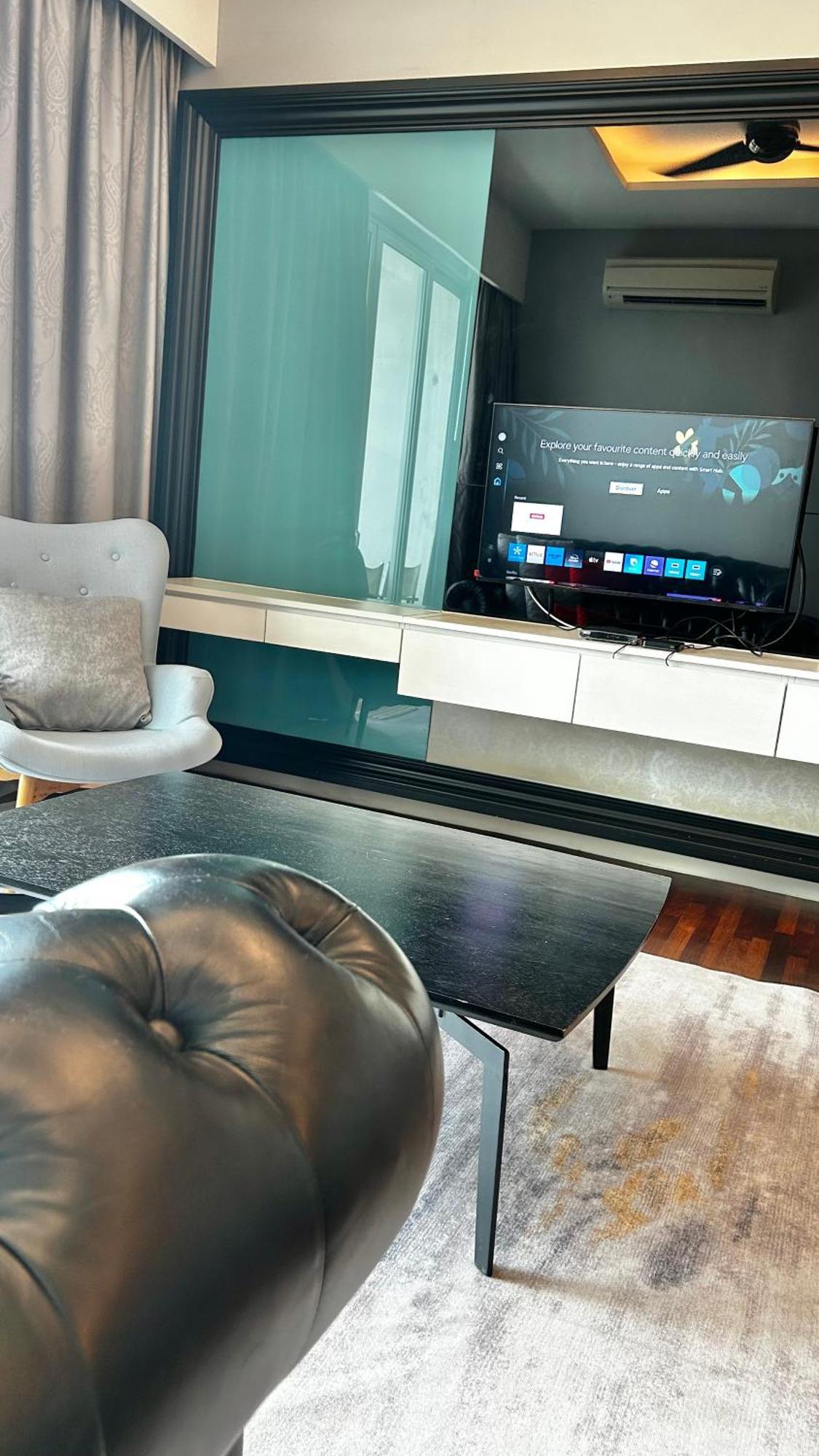 Luxury 3r2b Penthouse The Shore & Residences Apartment
